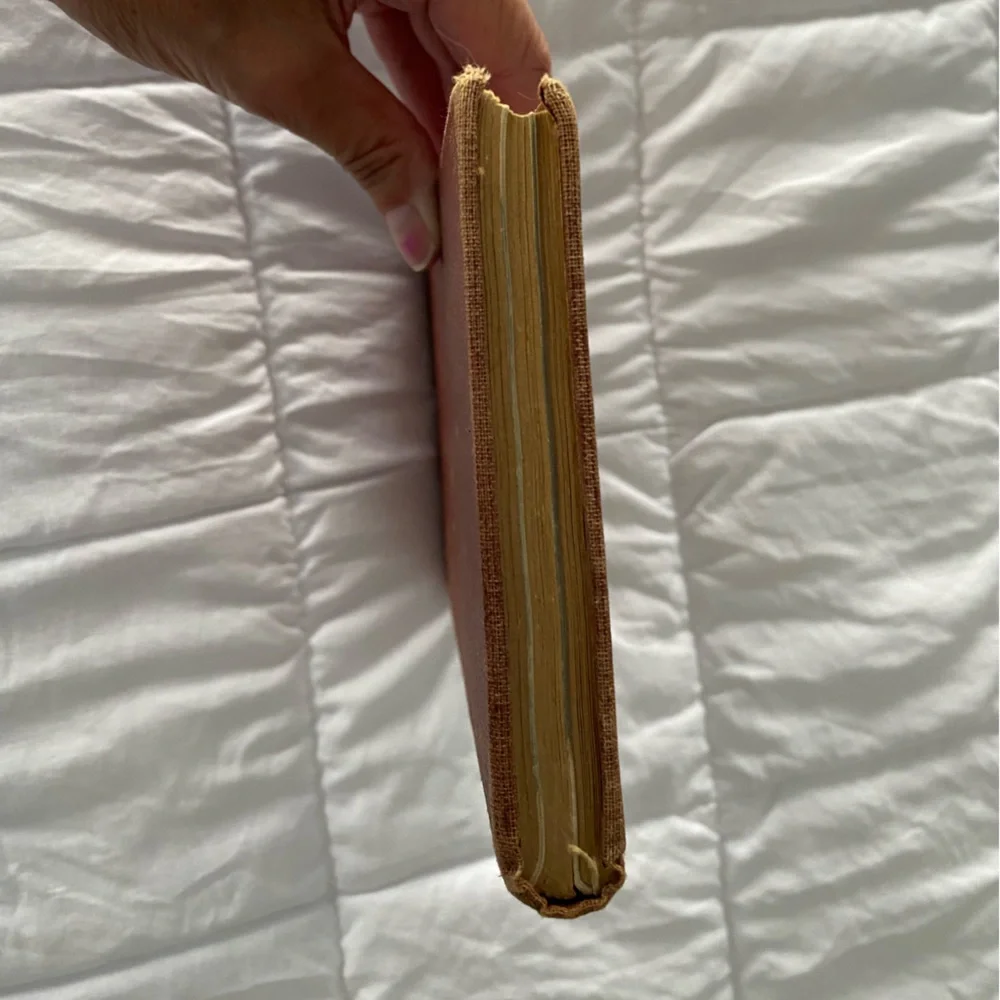 Vintage 1946 Printing of Old Mr. Boston De Luxe Official Bartender's Guide - Picture 4 of 6